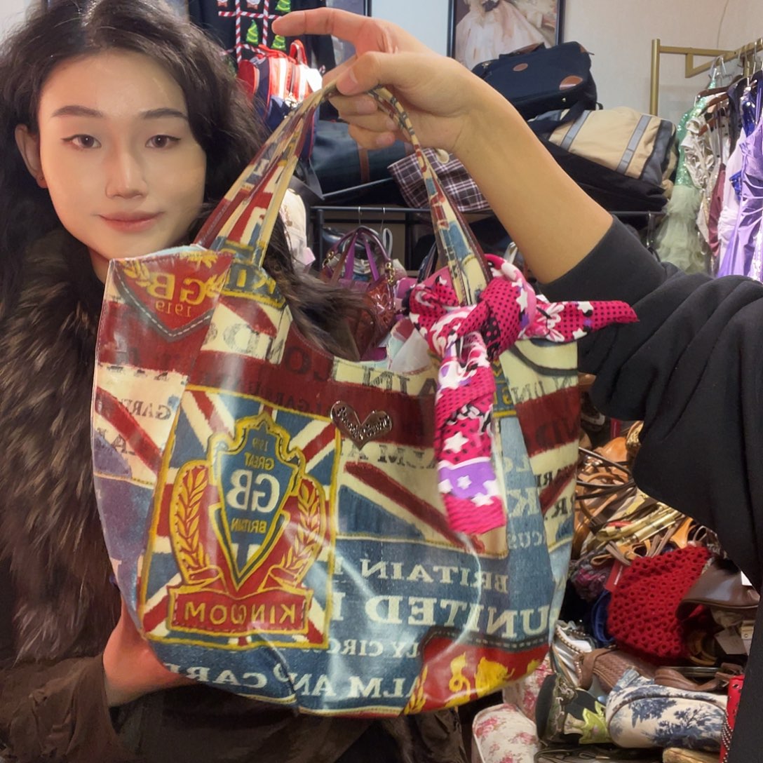 蚕丝彩色托特爱心