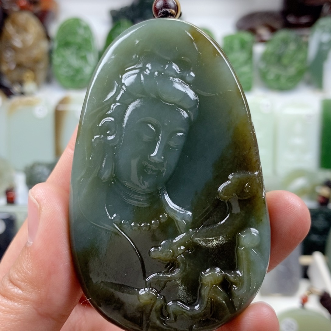 和田玉（糖玉）颈饰未镶嵌