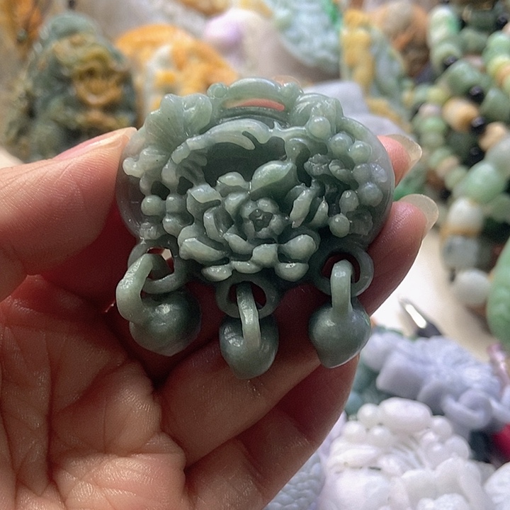 定制翡翠未镶嵌天然翡翠