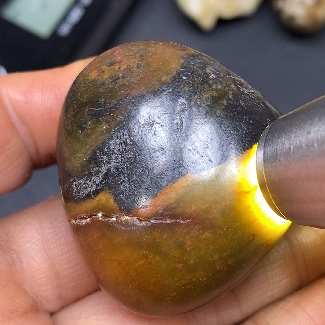 和田玉未镶嵌珠宝奇石