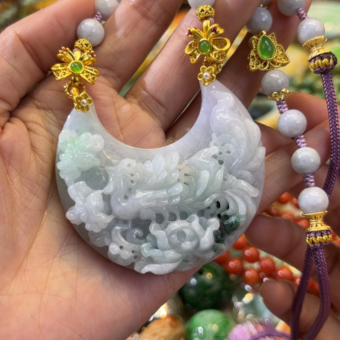 翡翠颈饰未镶嵌待编款