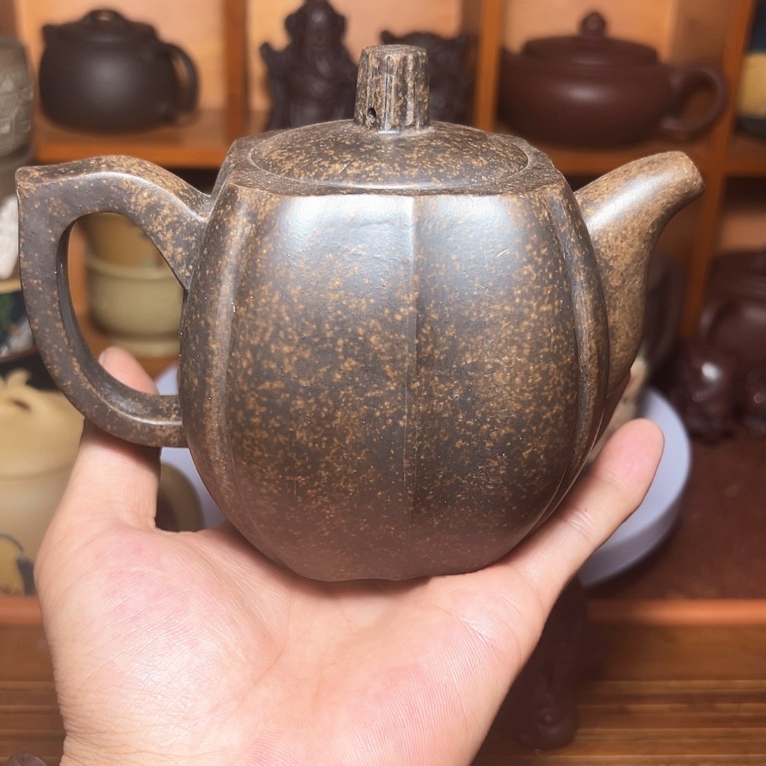 宜兴原矿紫砂壶手工制作24