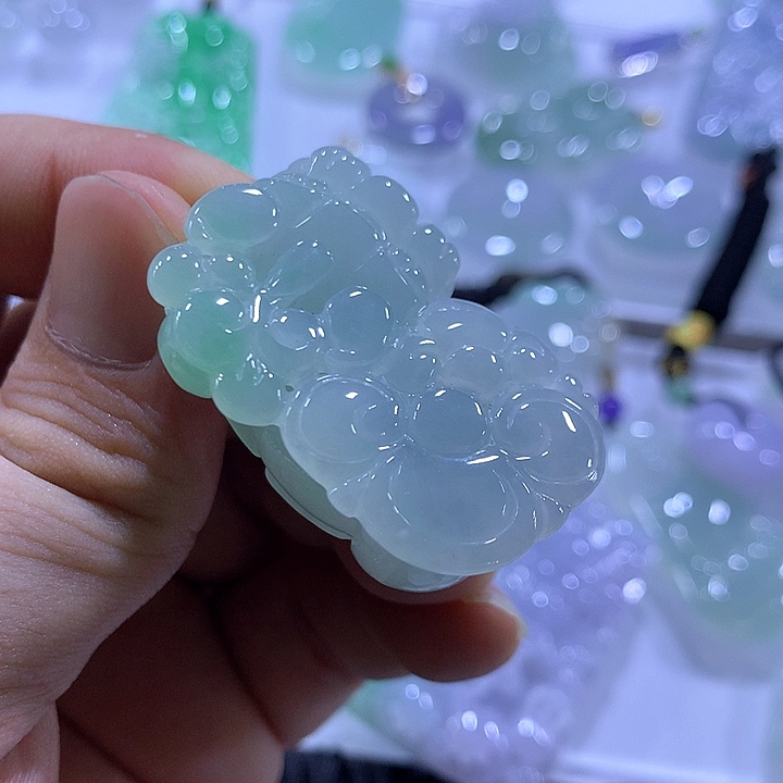 翡翠未镶嵌颈饰天然翡翠A货吊坠