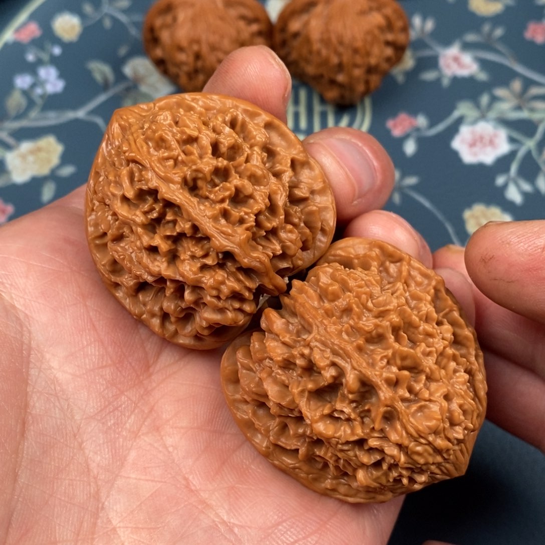 文玩核桃吊坠41原桩满天星，有修，精配，A5s1