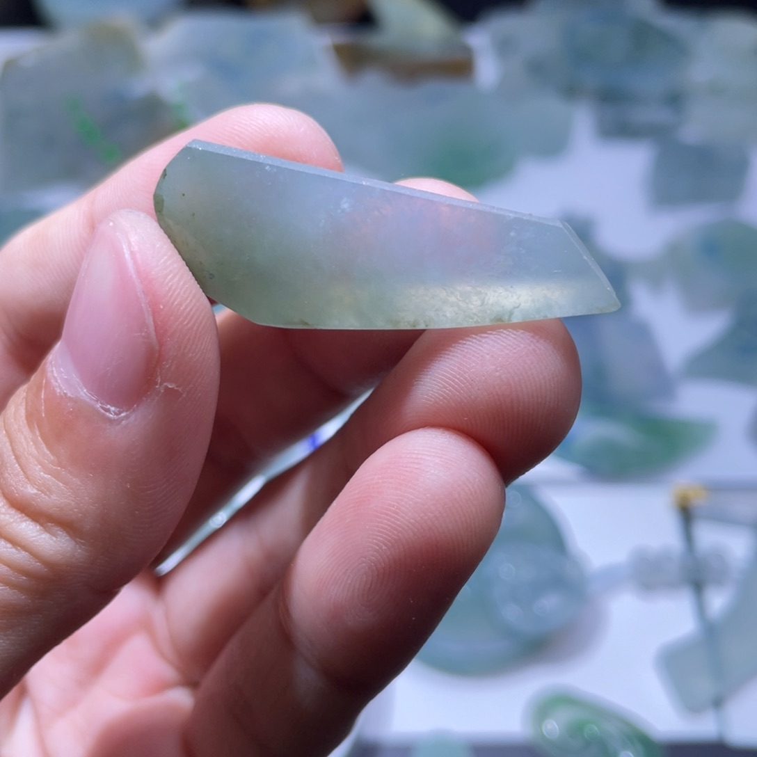定制翡翠未镶嵌翡翠