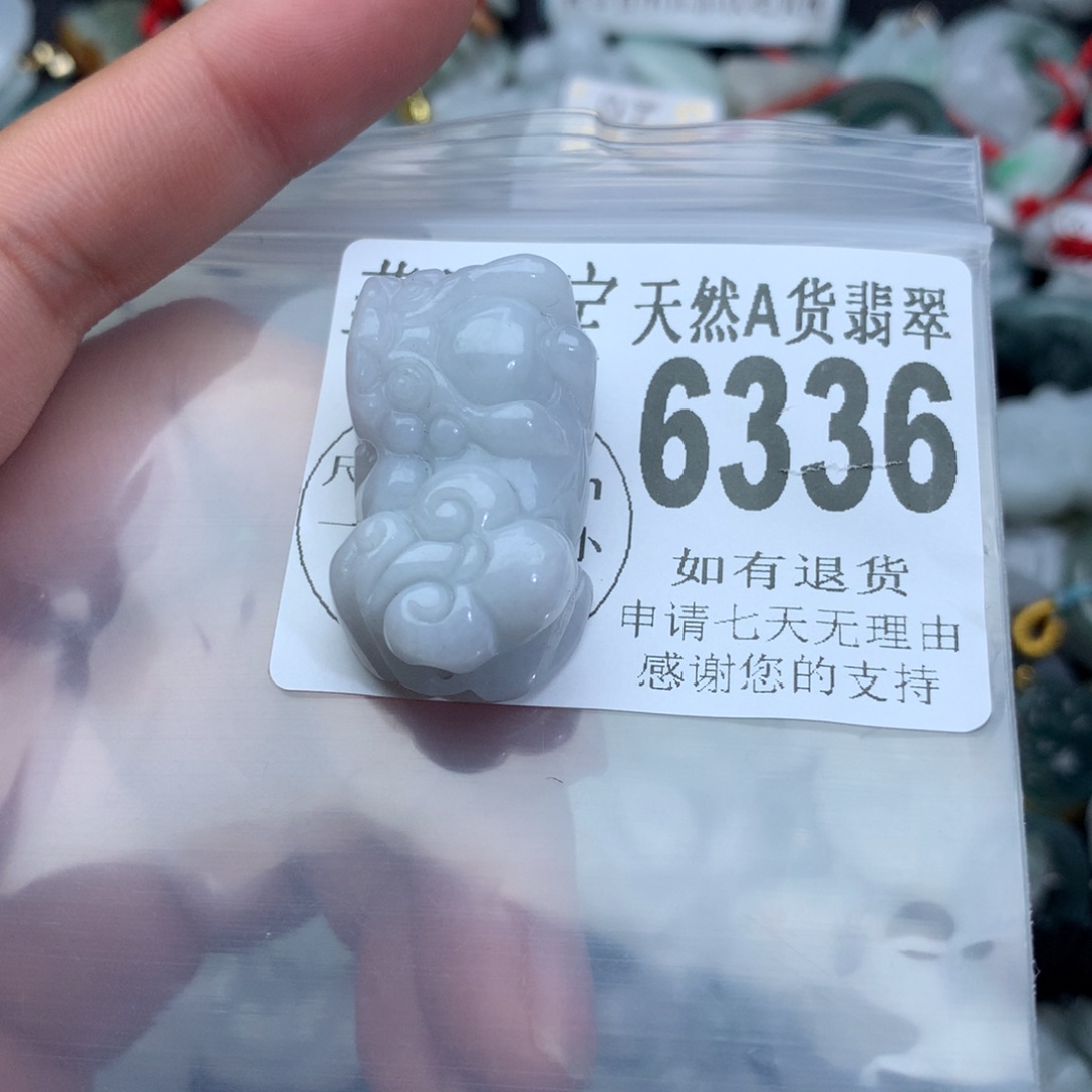 翡翠颈饰未镶嵌6336。