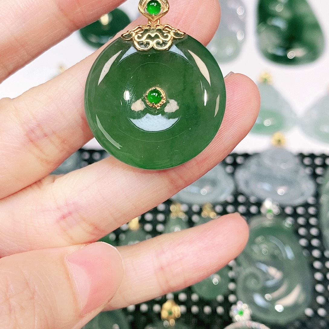 吊坠(不含链)18K金镶嵌翡翠