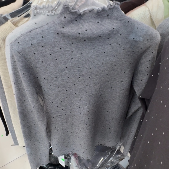 针织打底衫灰色波点