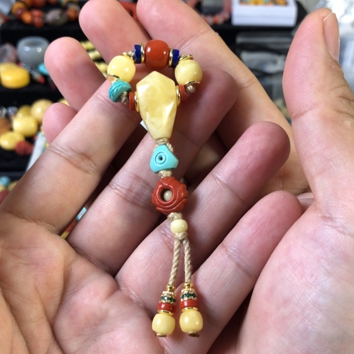 蜜蜡珠宝奇石未镶嵌