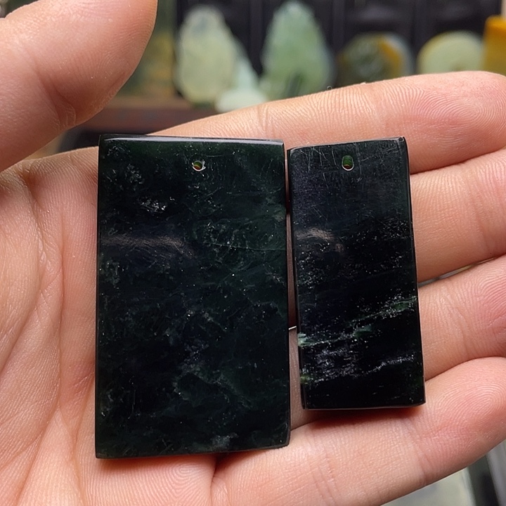 蛇纹石玉挂件未镶嵌洛*