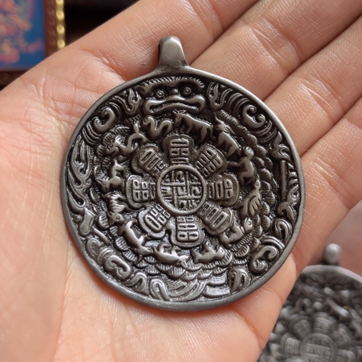 颈饰琉璃大***活喜欢的朋友