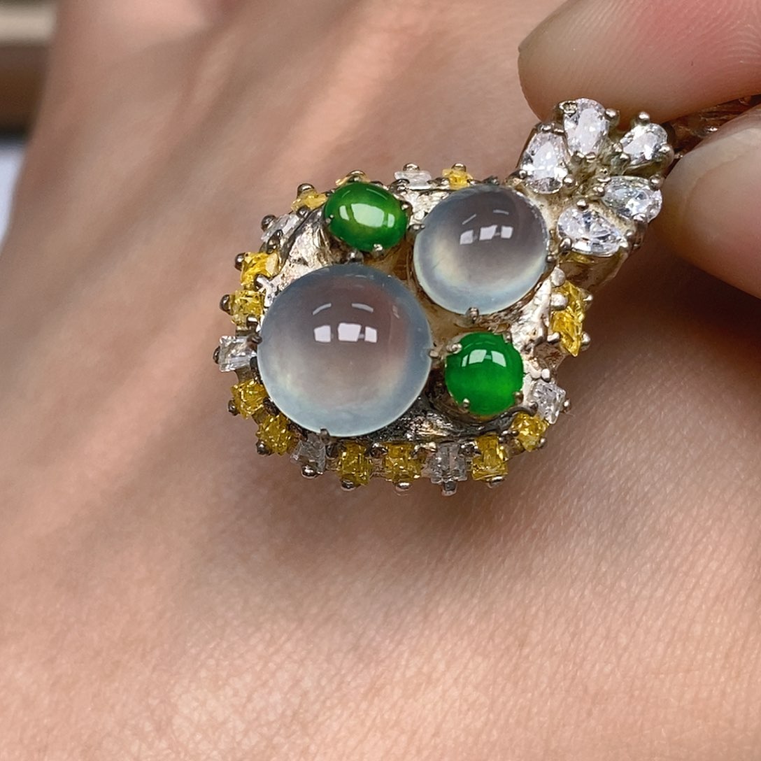 翡翠戒指未镶嵌翡翠