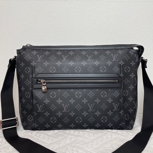 99新 LouisVuitton/路易威登 7058/男士时尚经典奥德赛大号斜挎包