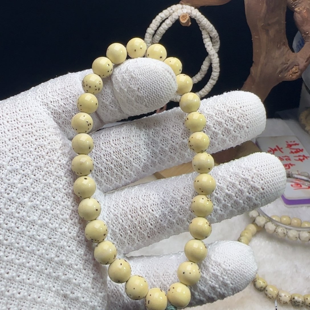 手串星月菩提8圆玉化龙蛋手持
