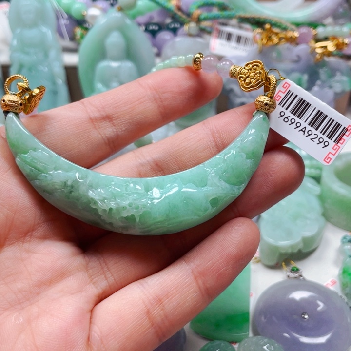 翡翠未镶嵌吊坠(不含链)