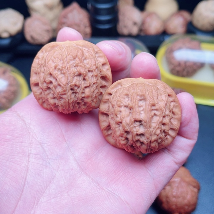 文玩核桃把件血麒麟39×42×34