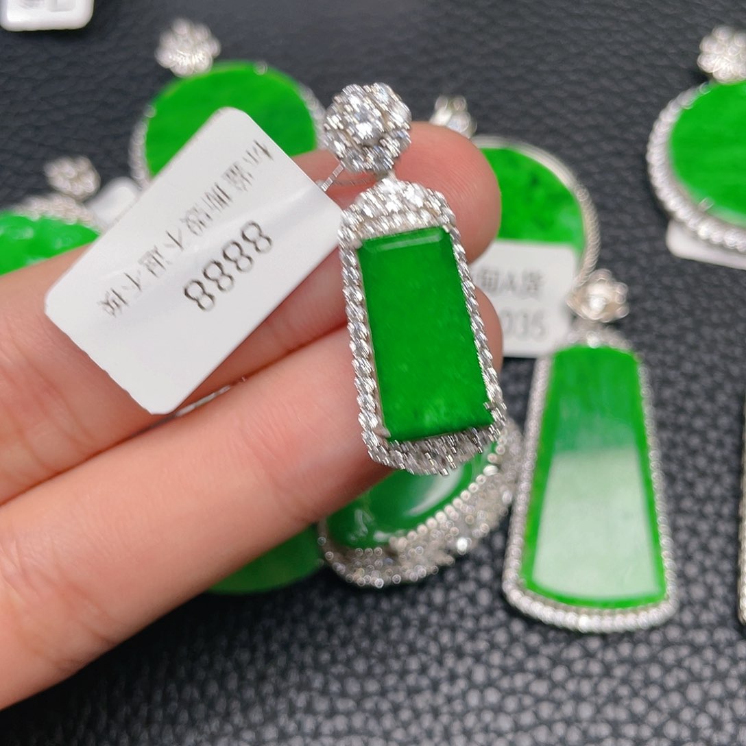 【闪购商品】翡翠吊坠(不含链)银S925镶嵌