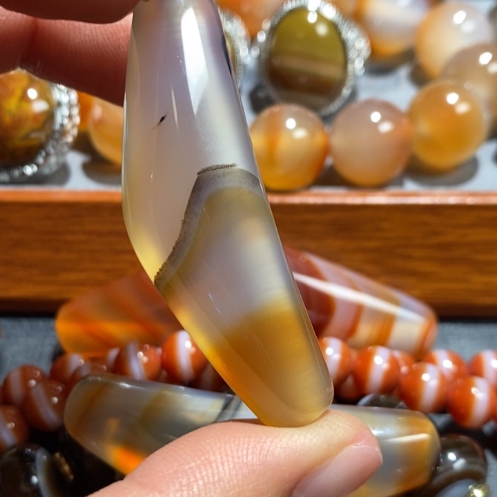 玛瑙/玉髓未镶嵌颈饰