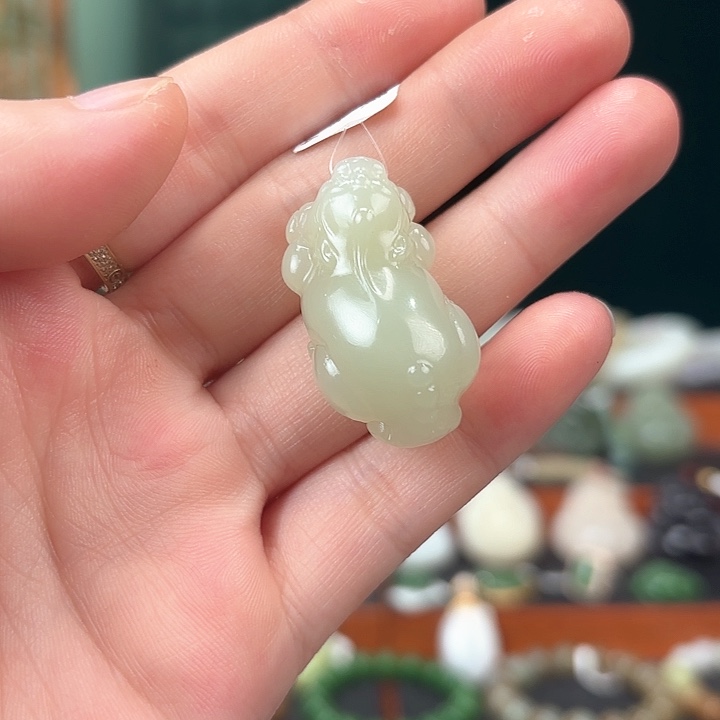 和田玉吊坠未镶嵌