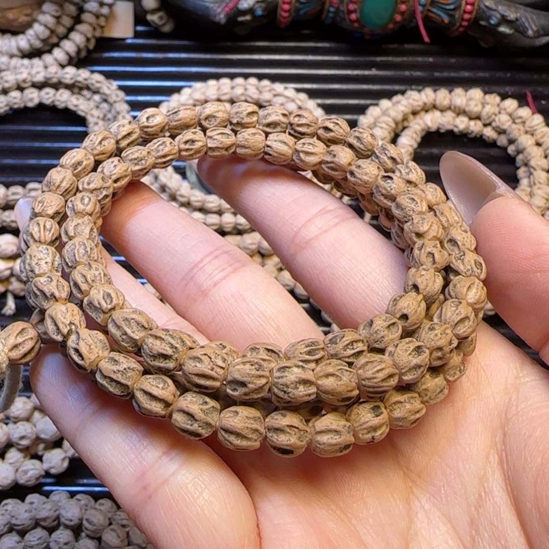 柏香籽/百香籽吊坠大**～