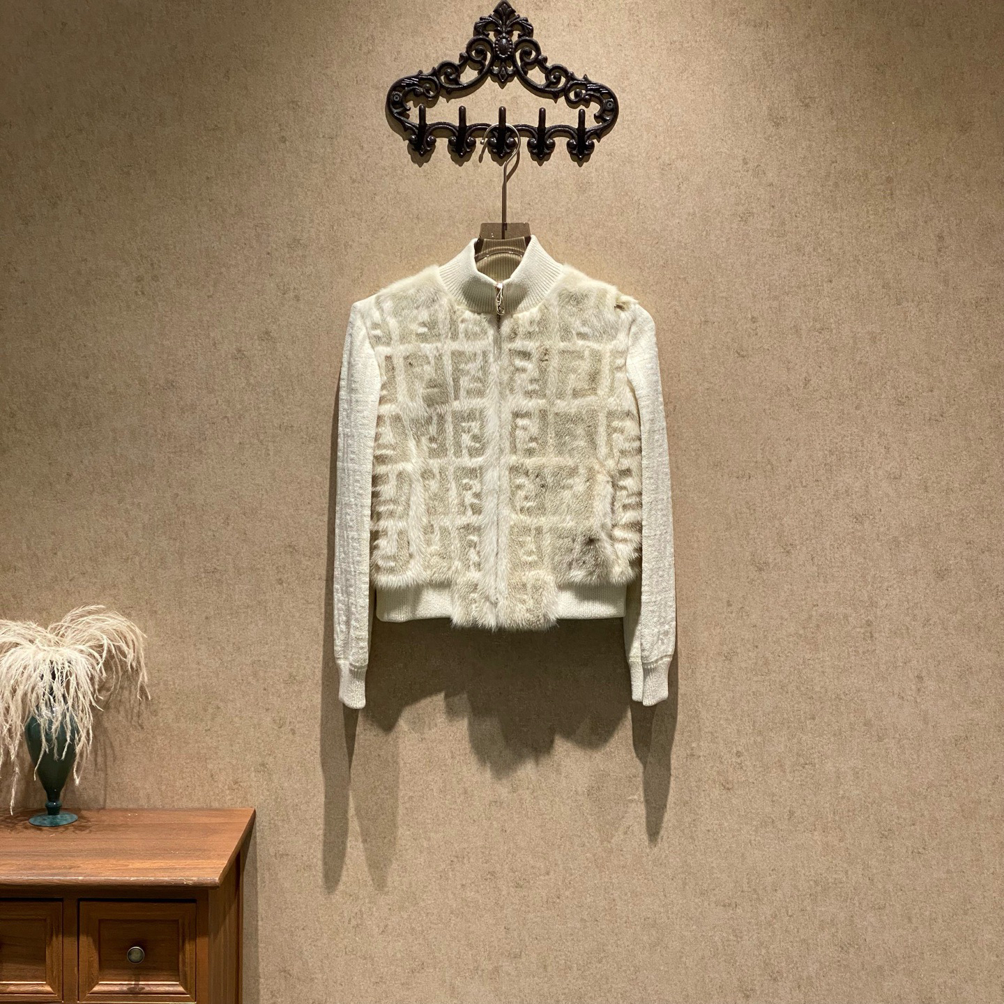 未使用 FENDI/芬迪 高公价水貂毛皮草外套/38码 黄金尺码/41476