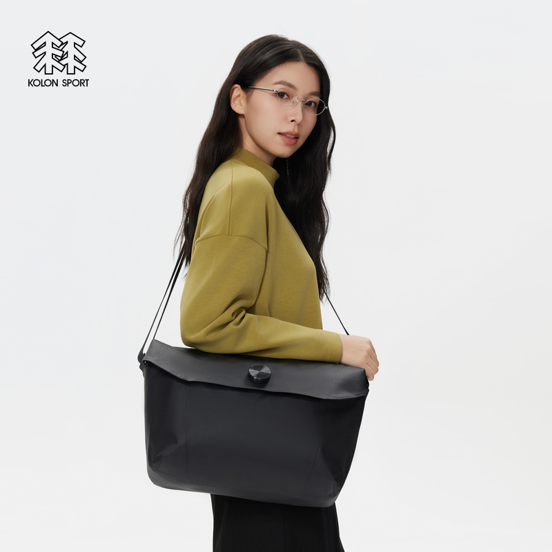 KOLON SPORT可隆挎包拎包户外休闲包防泼水商务压胶斜挎包