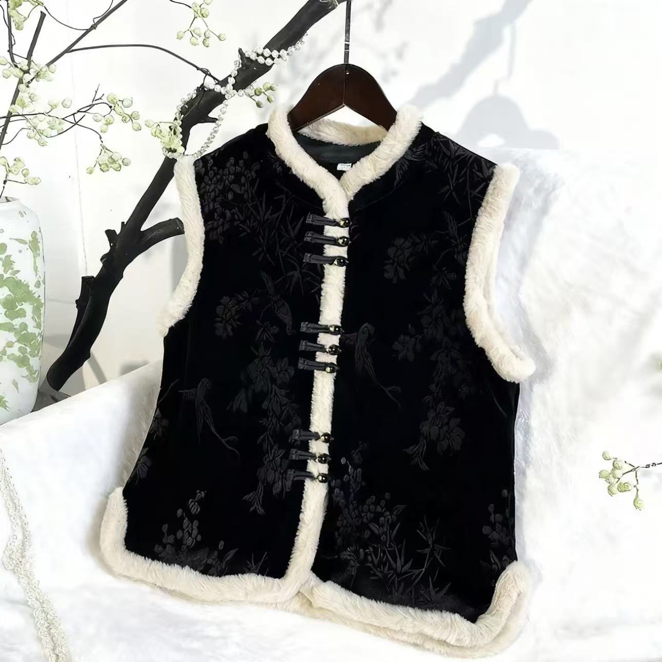 M219曼裳格2025冬季新款  加绒提花绒边马甲