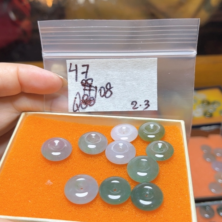 定制翡翠未镶嵌不