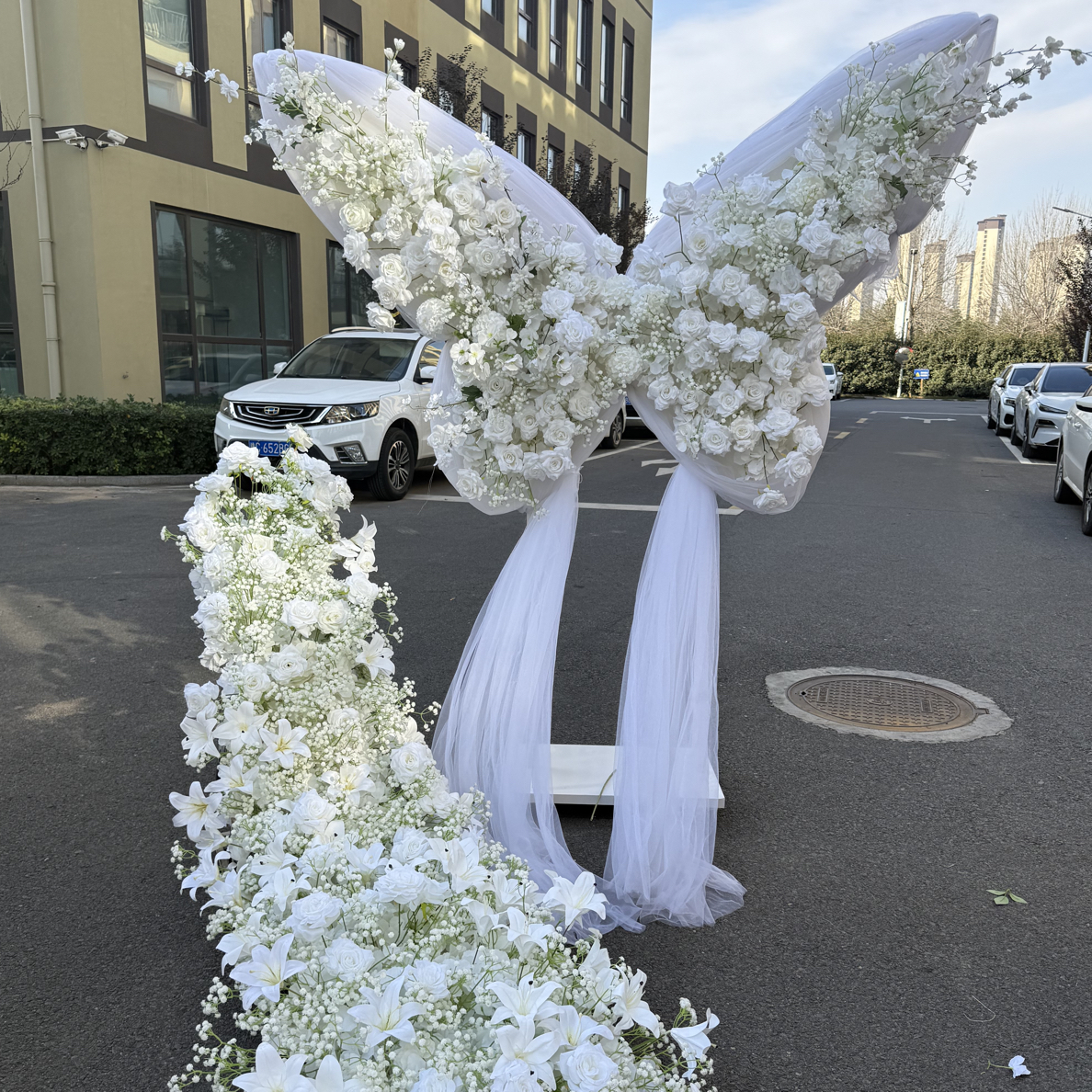 网红大蝴蝶主题求婚布置板网纱装饰橱窗美陈开业场景布置道具