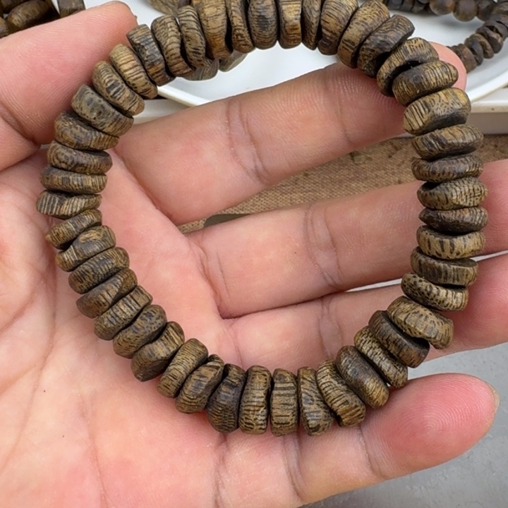 手串沉香m***u乌身手串14克加