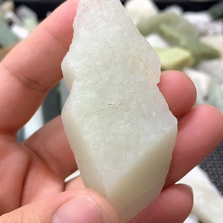 和田玉未镶嵌珠宝半成品