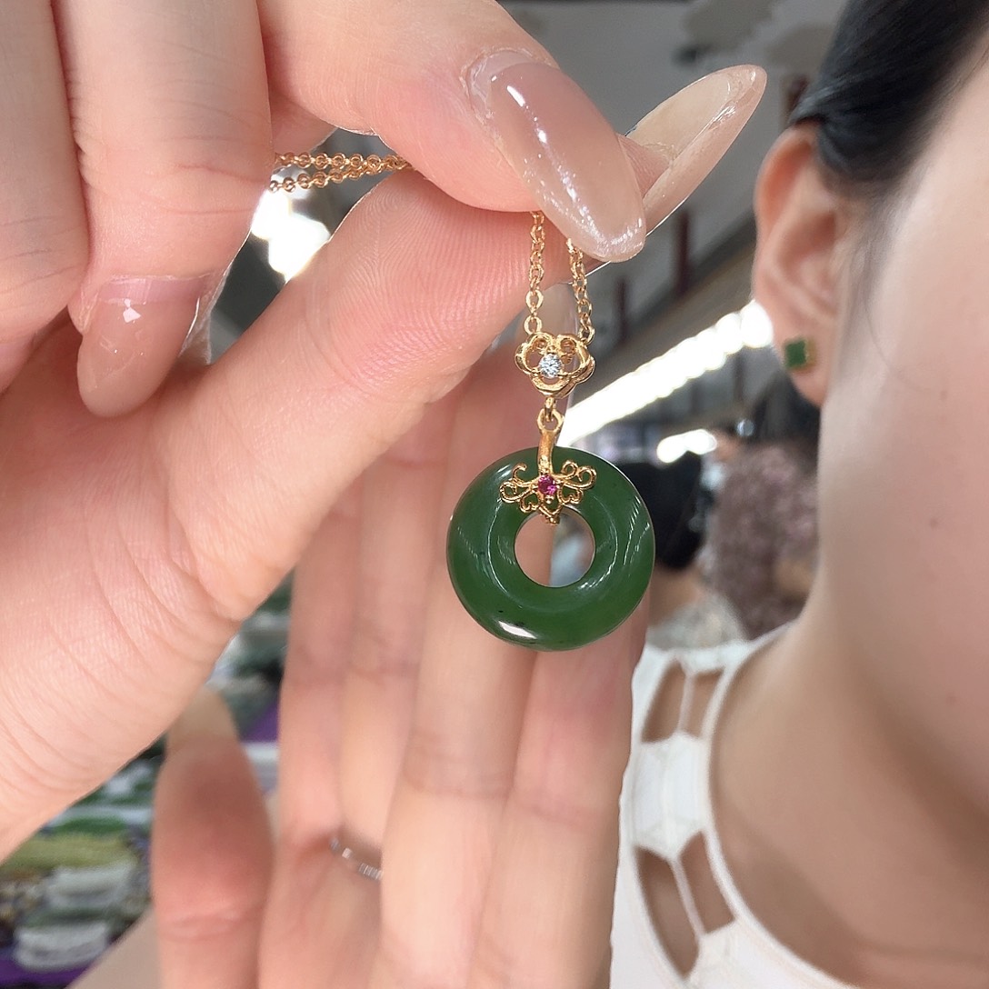 和田玉银S925镶嵌颈饰