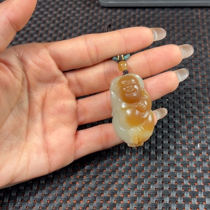 和田玉（糖玉）未镶嵌颈饰