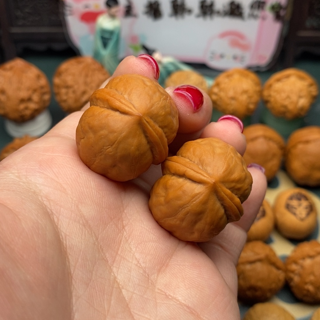 文玩核桃把件海豚