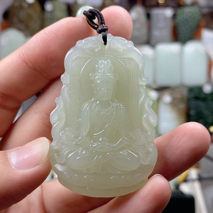 和田玉未镶嵌颈饰