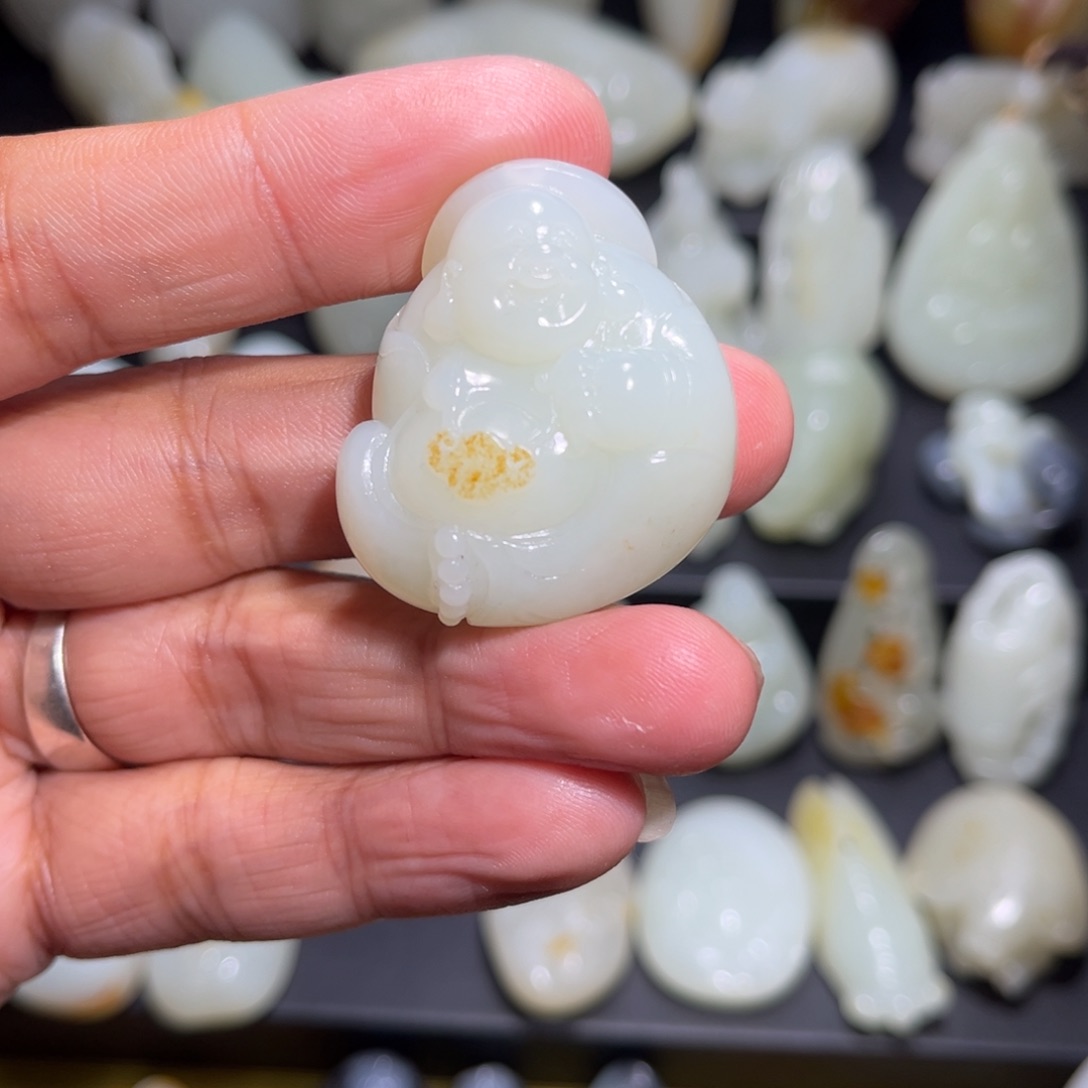 和田玉颈饰未镶嵌天****￥