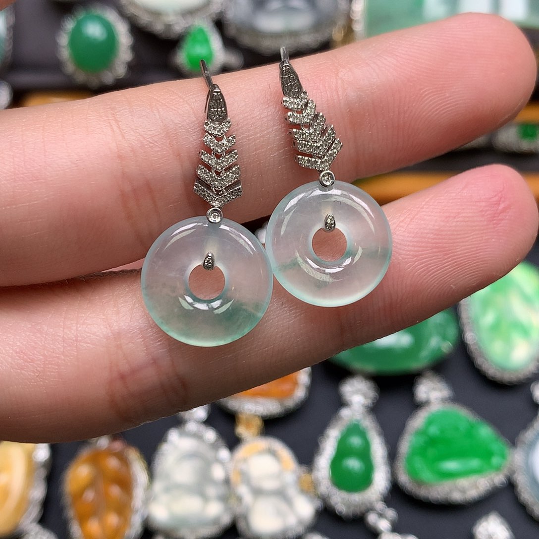 翡翠18K金镶嵌耳饰