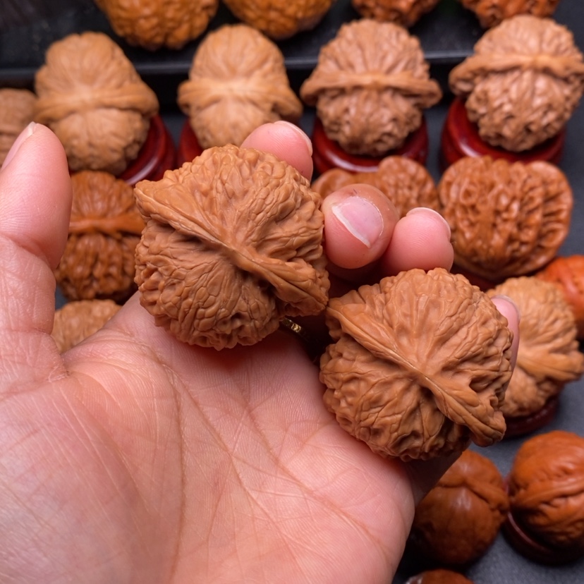 【闪购商品】文玩核桃把件42宫灯