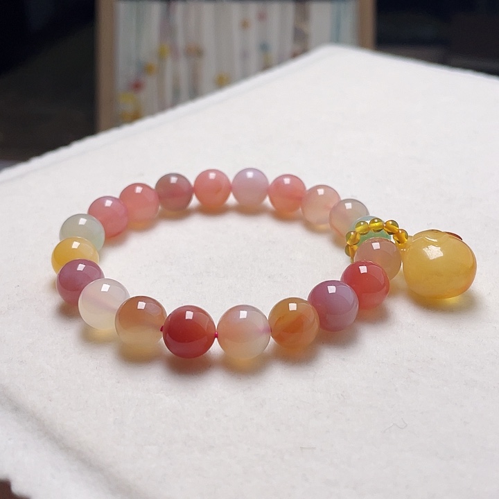 蜜蜡未镶嵌裸石蜜蜡小熊