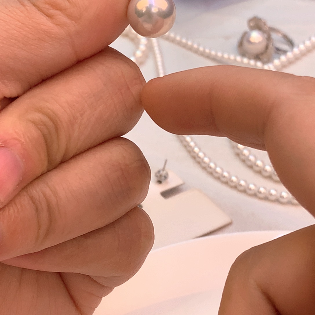 淡水珍珠吊坠(赠链)18K金镶嵌