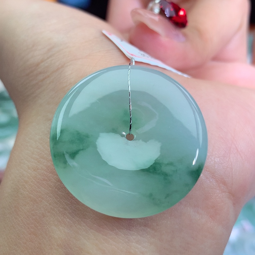 【闪购商品】翡翠吊坠(不含链)未镶嵌