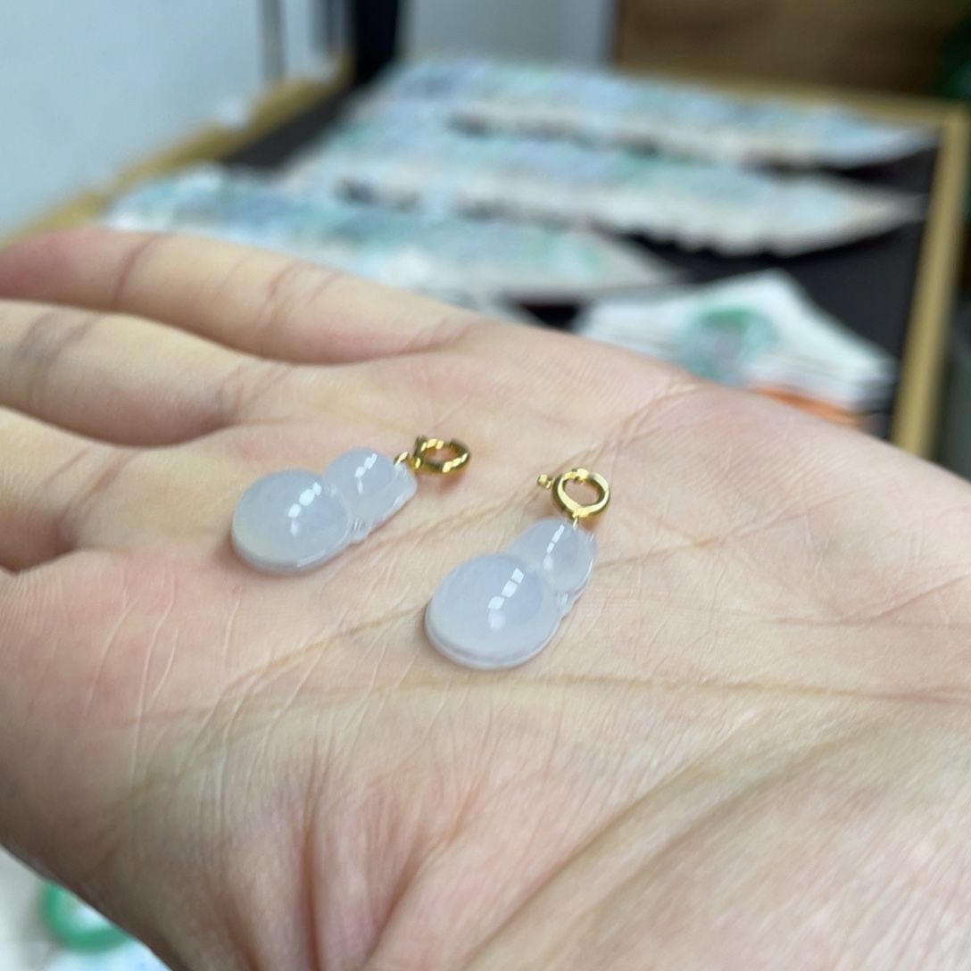 翡翠未镶嵌挂件翡翠