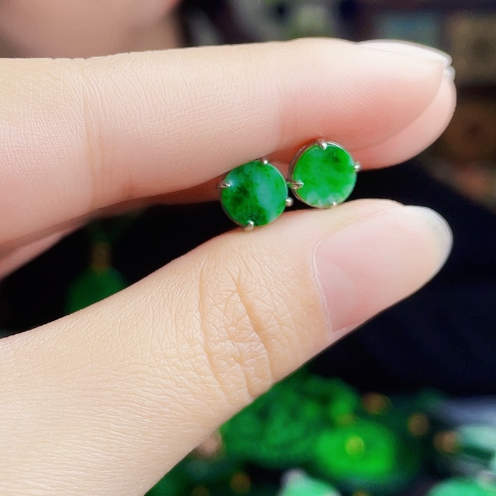 翡翠银S925镶嵌颈饰多样性