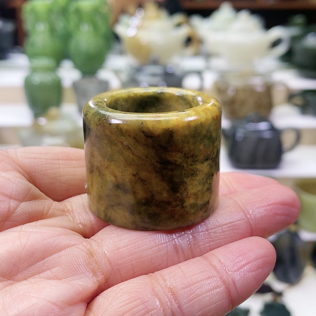 和田玉扳指未镶嵌圈号22.8