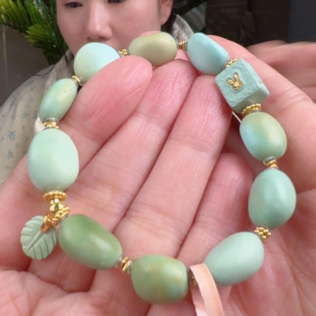 绿松石珠宝奇石18K金镶嵌