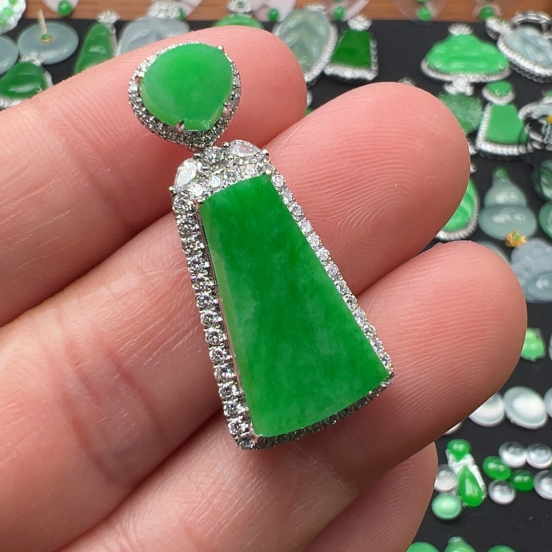 翡翠颈饰18K金镶嵌整体32