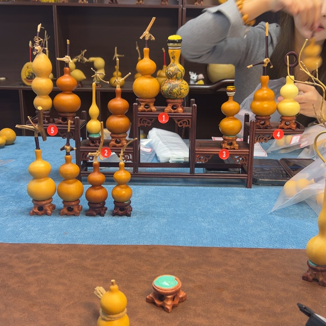 ****波我在外面吃饭呢你在哪了