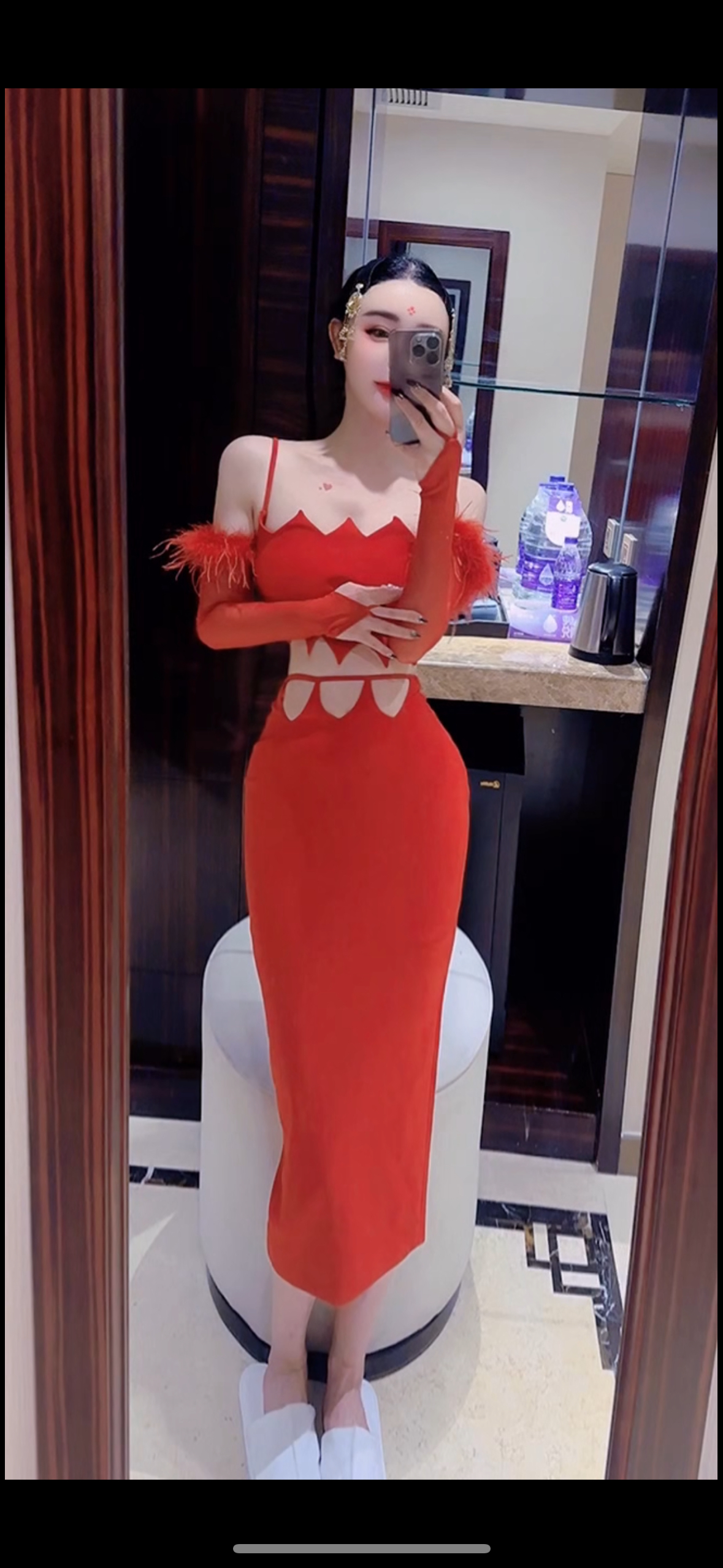 欧美风性感辣妹吊带镂空上衣+羽毛网纱袖+高腰包臀裙套装裙连衣裙