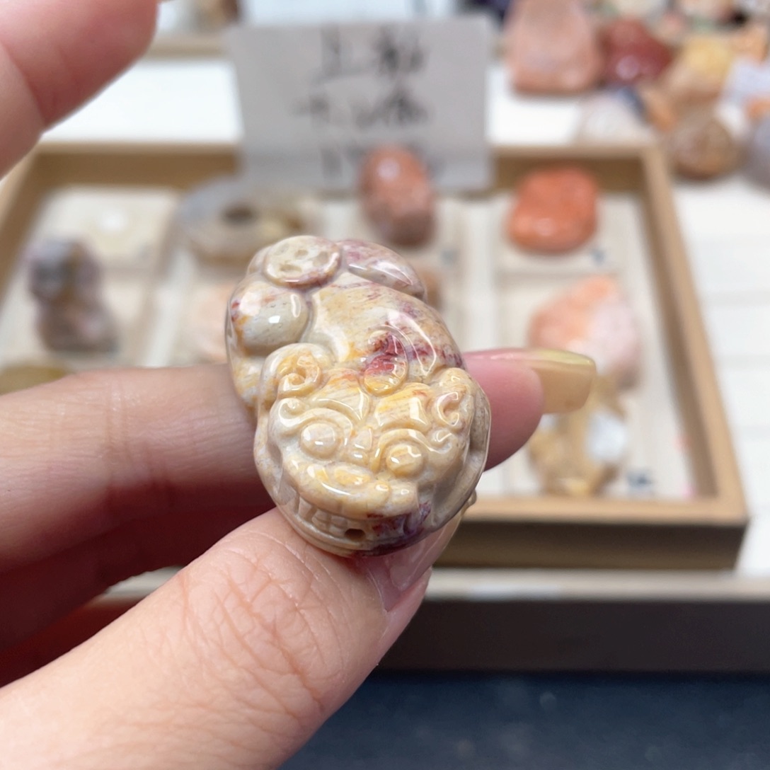 未镶嵌手串硅化玉半**文366