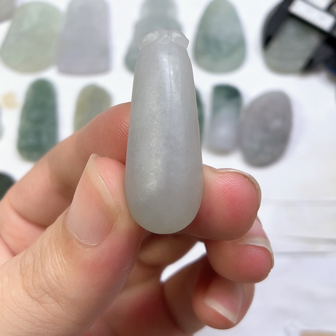 定制翡翠未镶嵌福瓜